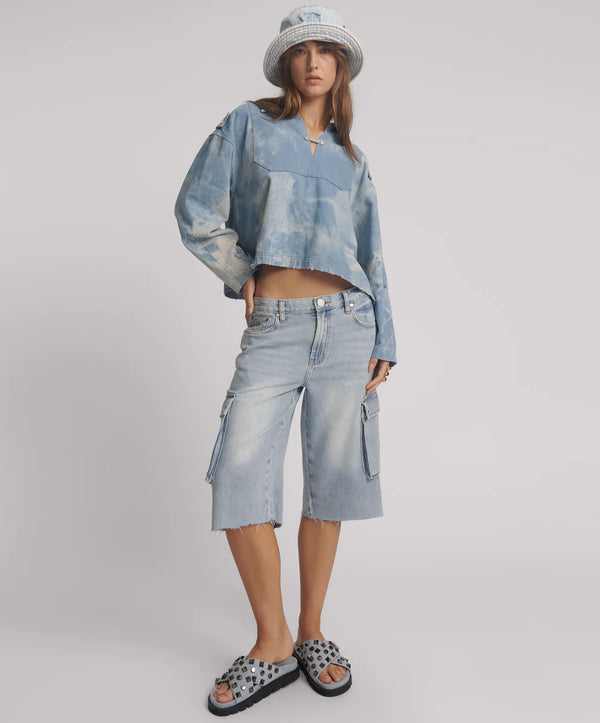 One Teaspoon - Skater Girl Low Wast Long Leg Shorts - Soft Blue