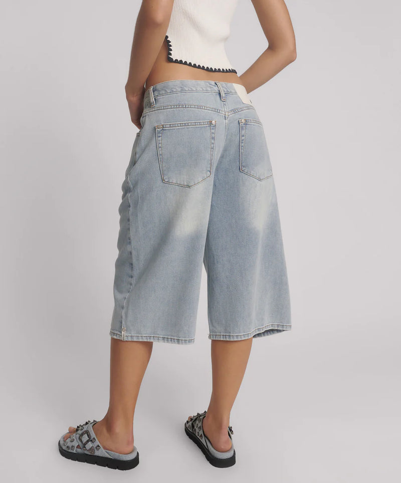 One Teaspoon - Beastie Low Waist Wide Leg Denim Shorts - Soft Blue